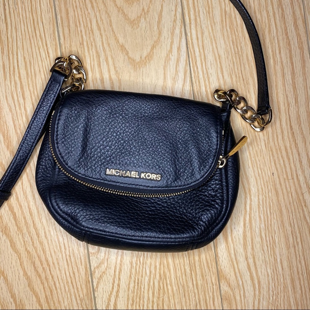 Michael Kors mini cross body purse